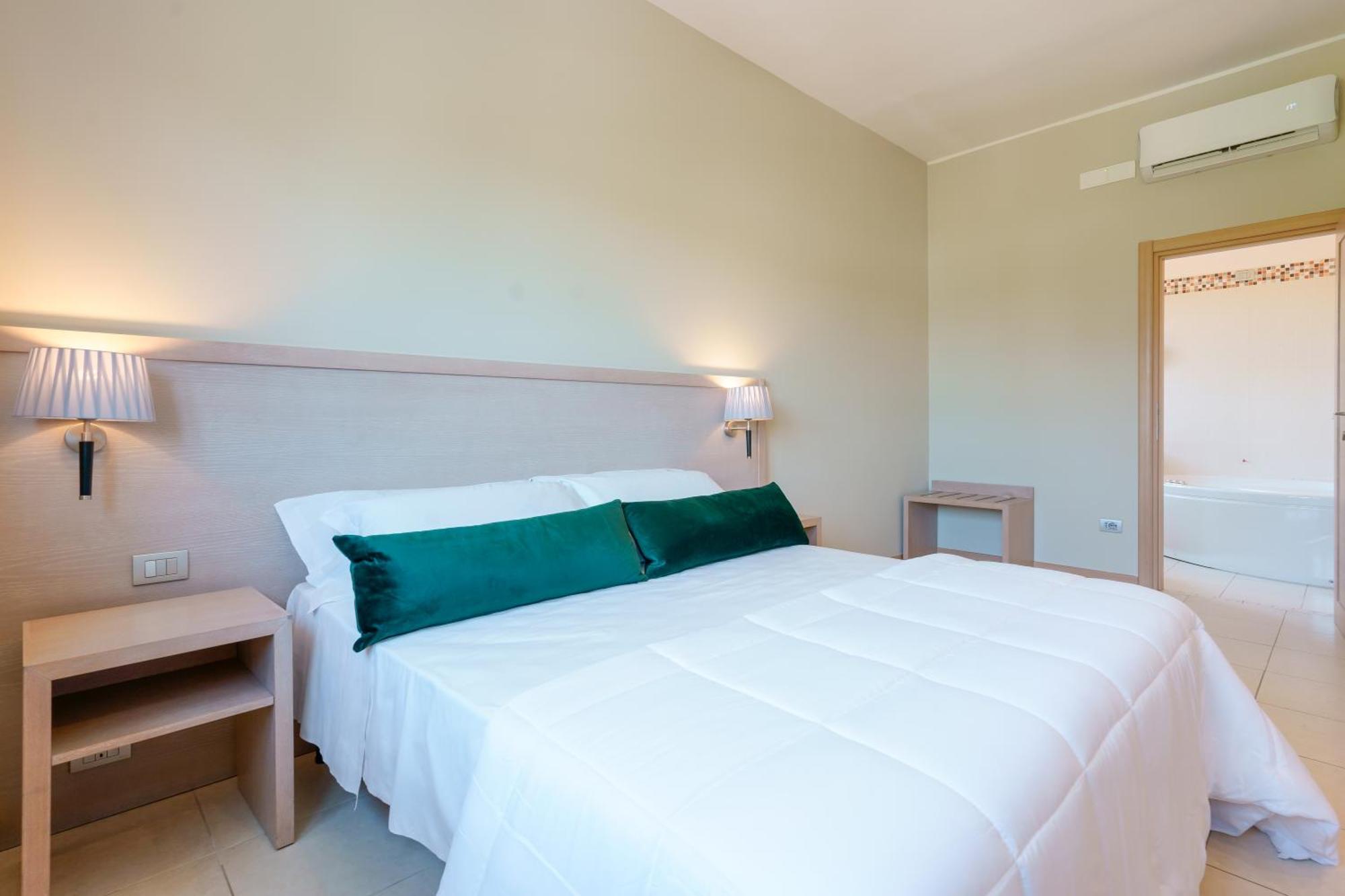 Dimora Lucia Hotel Martina Franca Exterior photo